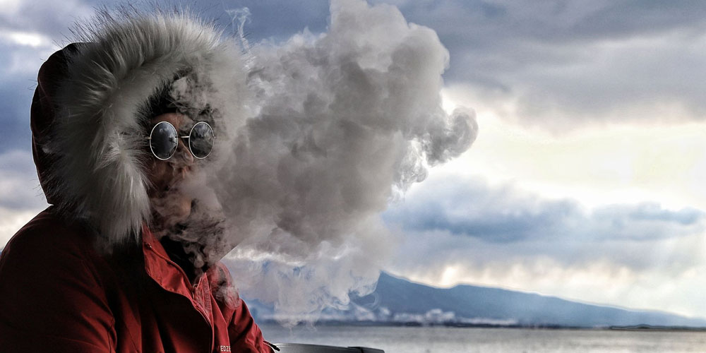 How to Enjoy Vaping During the Winter Season